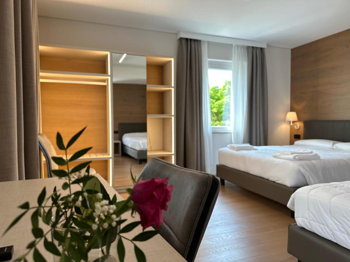 Hotel Riviera Magnano in Riviera Ngoại thất bức ảnh